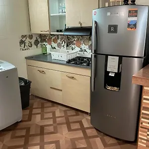 https://apartamento-central-y-comodo-502.colombiamedellinhotels.com